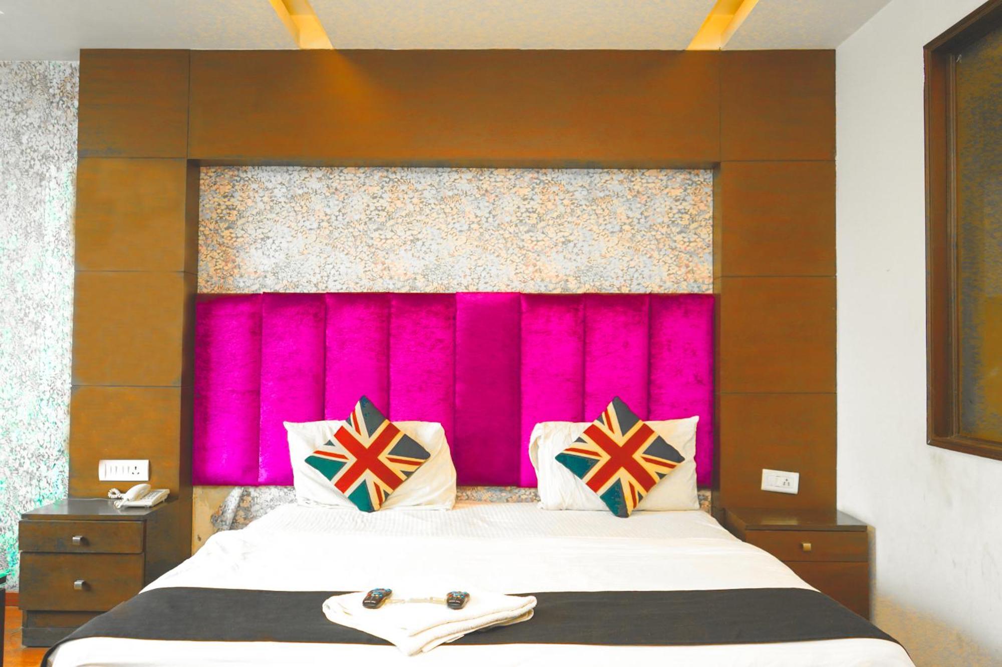 Hotel Sukoon - Ramesh Nagar New Delhi Exterior photo