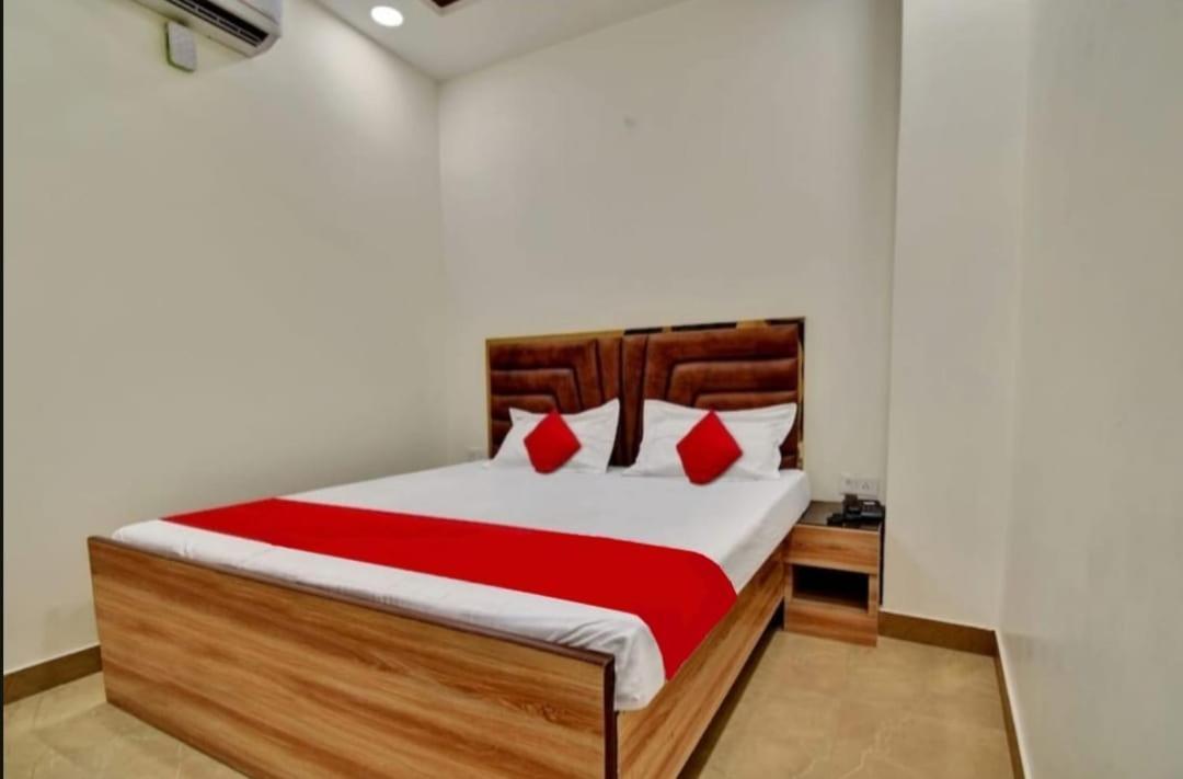 Hotel Sukoon - Ramesh Nagar New Delhi Exterior photo